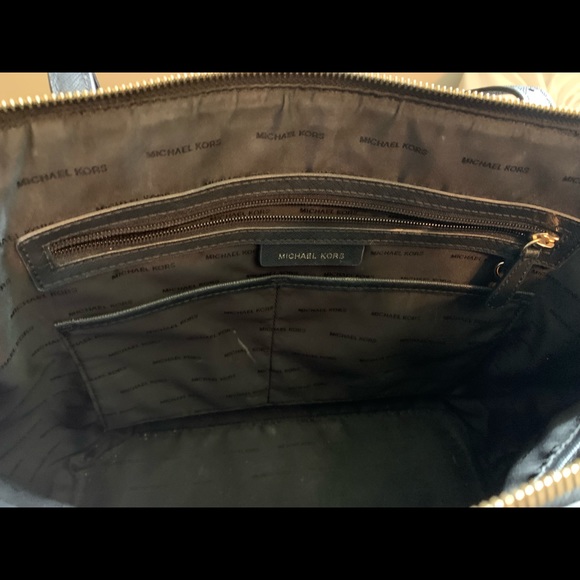 Michae Kors bag - Picture 3 of 5